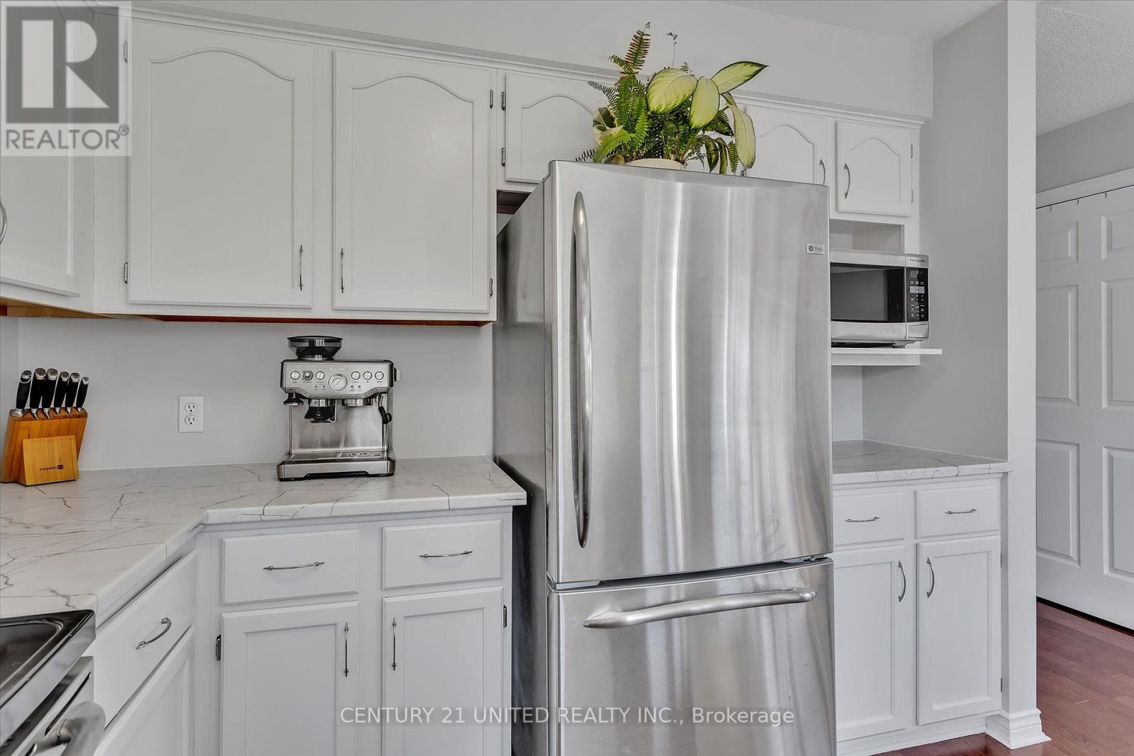 1517 Glenforest Crescent, Peterborough West (North), Ontario  K9K 2J2 - Photo 10 - X12187495