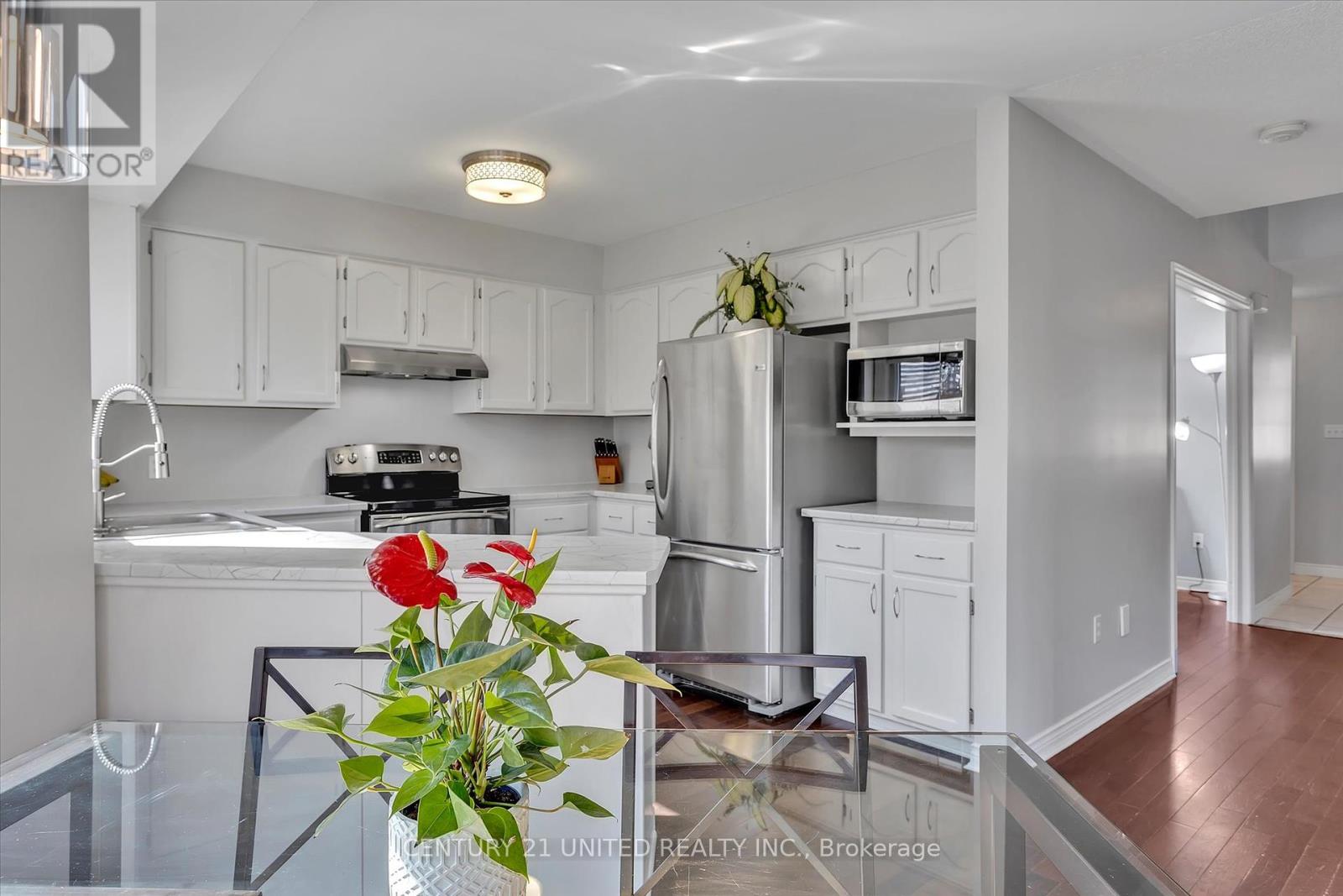 1517 Glenforest Crescent, Peterborough West (North), Ontario  K9K 2J2 - Photo 8 - X12187495