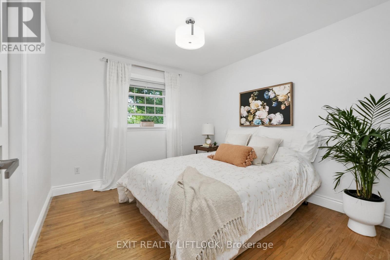 36 Weller Crescent, Peterborough West (Central), Ontario  K9J 6J5 - Photo 24 - X12188261