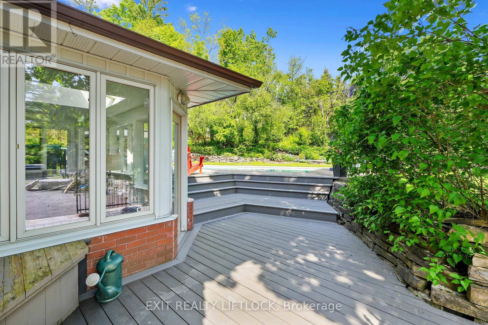 36 Weller Crescent, Peterborough West (Central), Ontario  K9J 6J5 - Photo 31 - X12188261