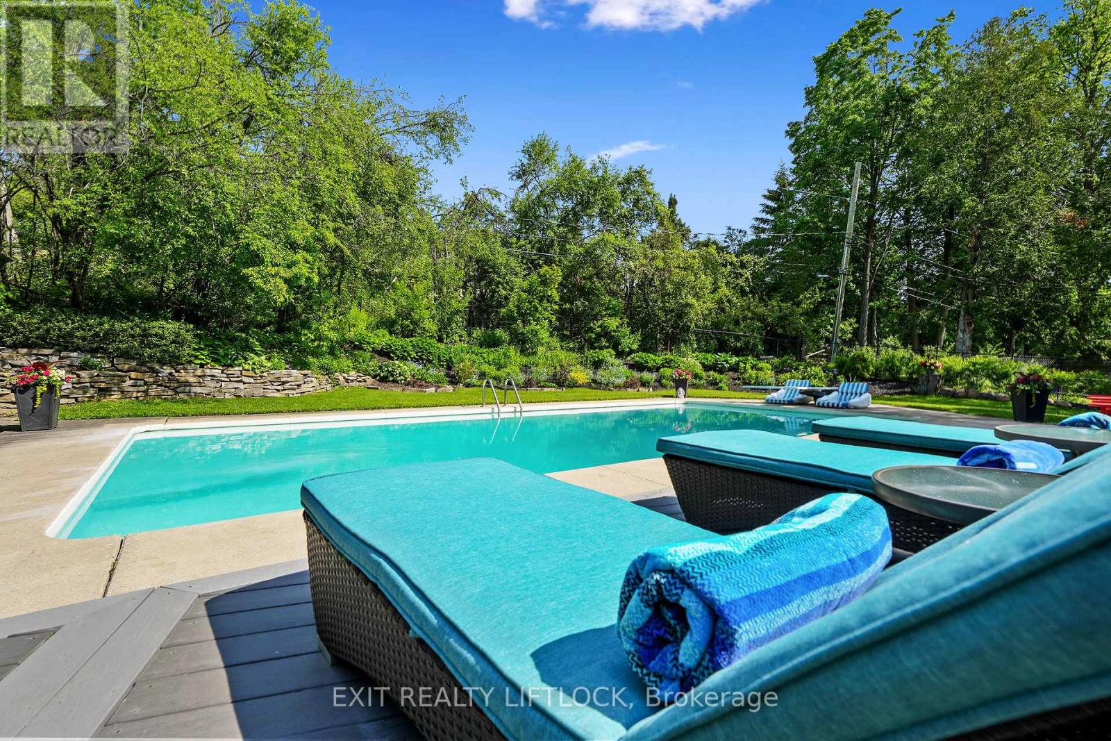 36 Weller Crescent, Peterborough West (Central), Ontario  K9J 6J5 - Photo 38 - X12188261