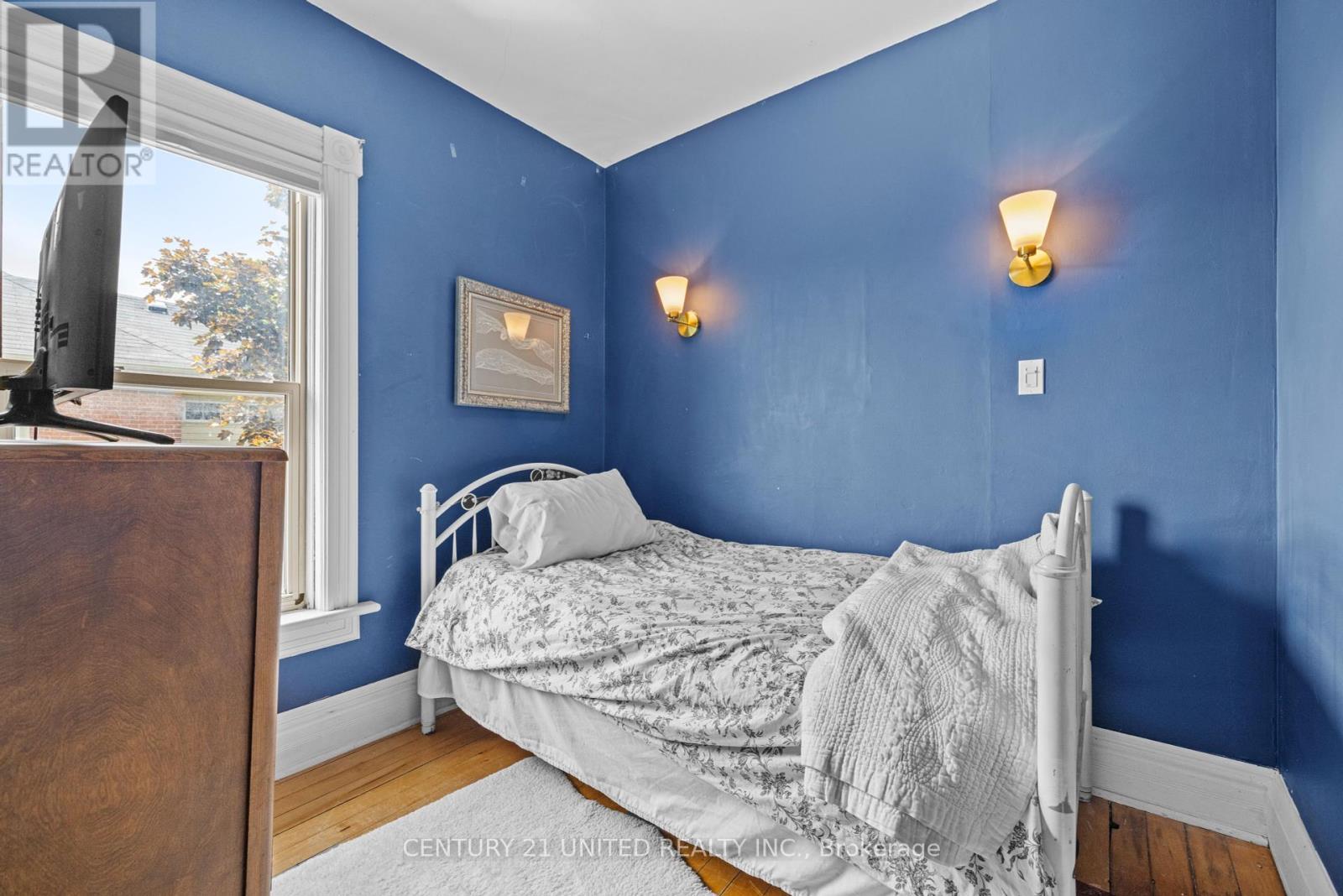 172 Queen Street, Selwyn, Ontario  K0L 2H0 - Photo 17 - X12188347