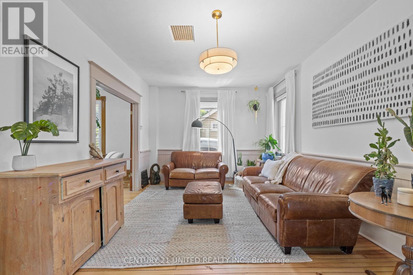 172 Queen Street, Selwyn, Ontario  K0L 2H0 - Photo 6 - X12188347