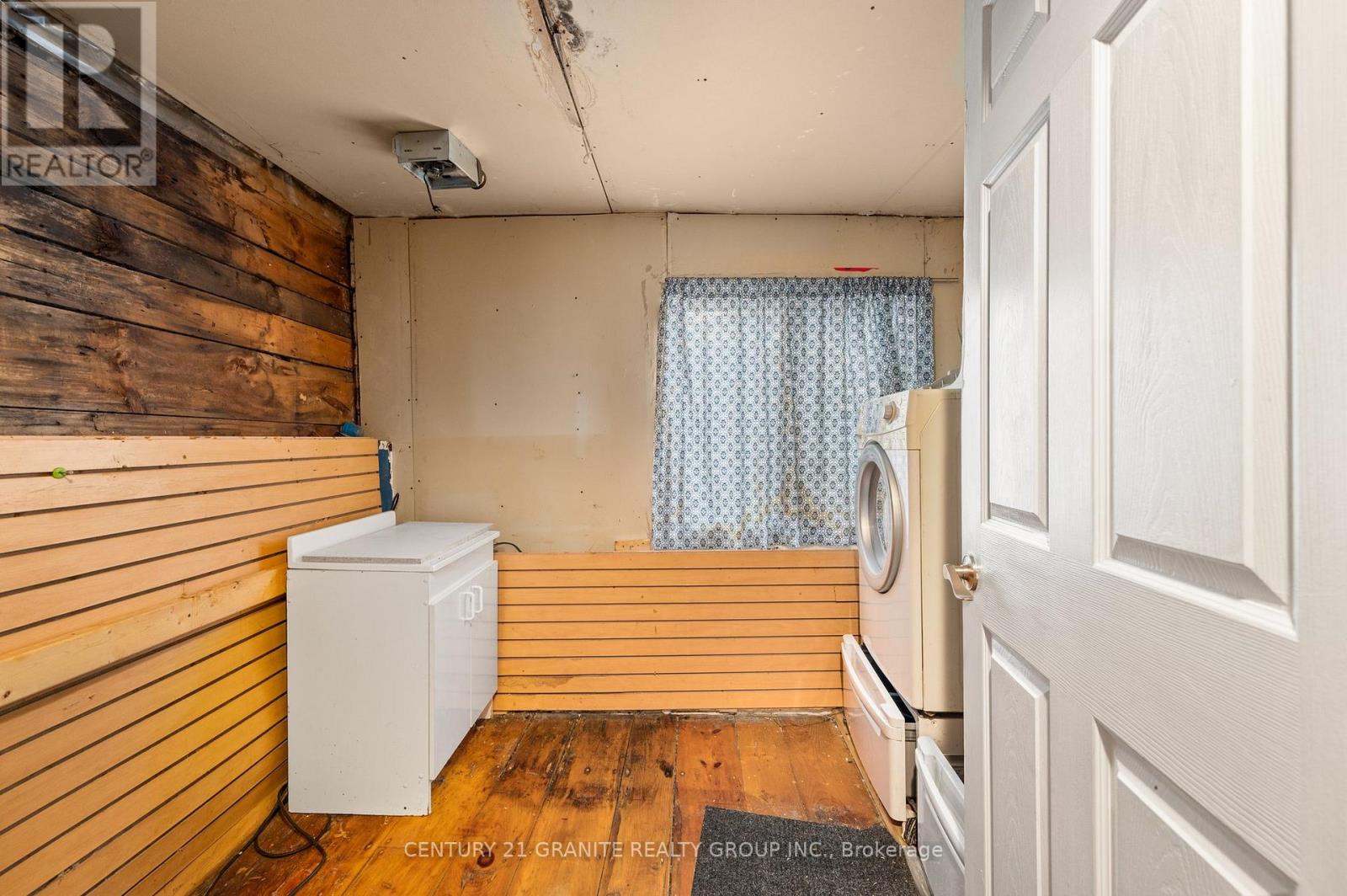 9 Monck Street, Bancroft (Bancroft Ward), Ontario  K0L 1C0 - Photo 9 - X12188592