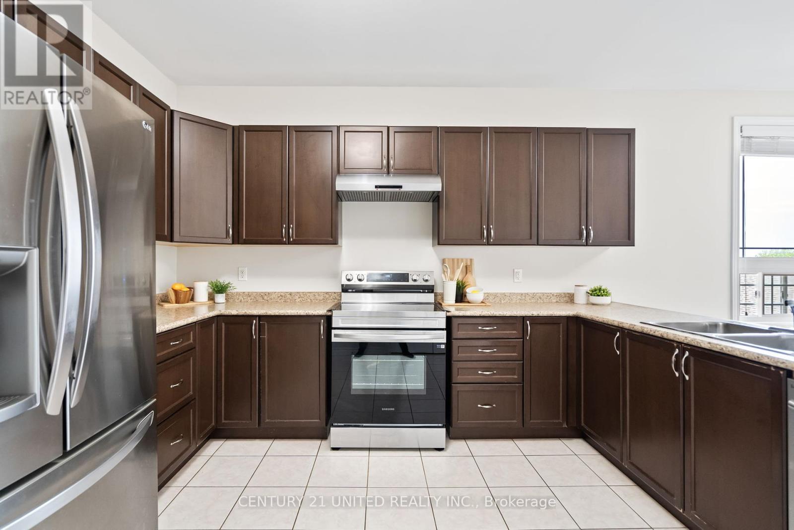 2538 Denure Drive, Peterborough West (North), Ontario  K9K 2T1 - Photo 10 - X12188627