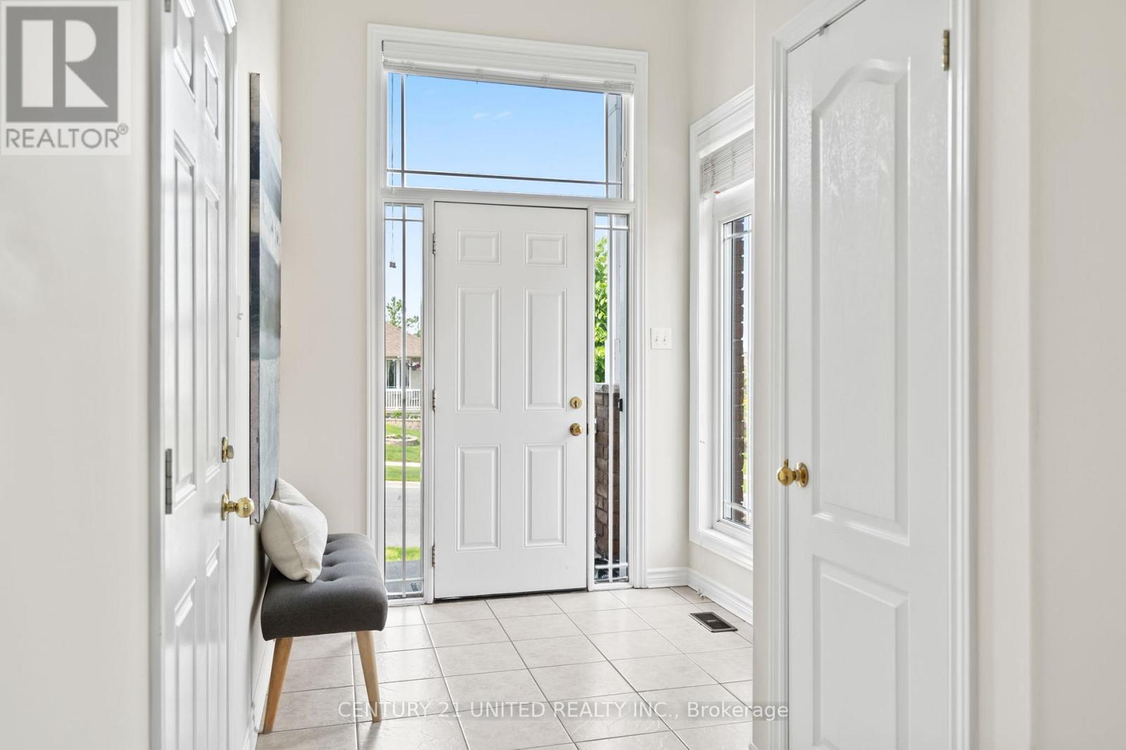 2538 Denure Drive, Peterborough West (North), Ontario  K9K 2T1 - Photo 4 - X12188627