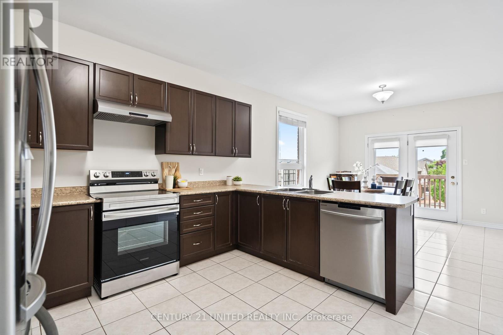 2538 Denure Drive, Peterborough West (North), Ontario  K9K 2T1 - Photo 9 - X12188627
