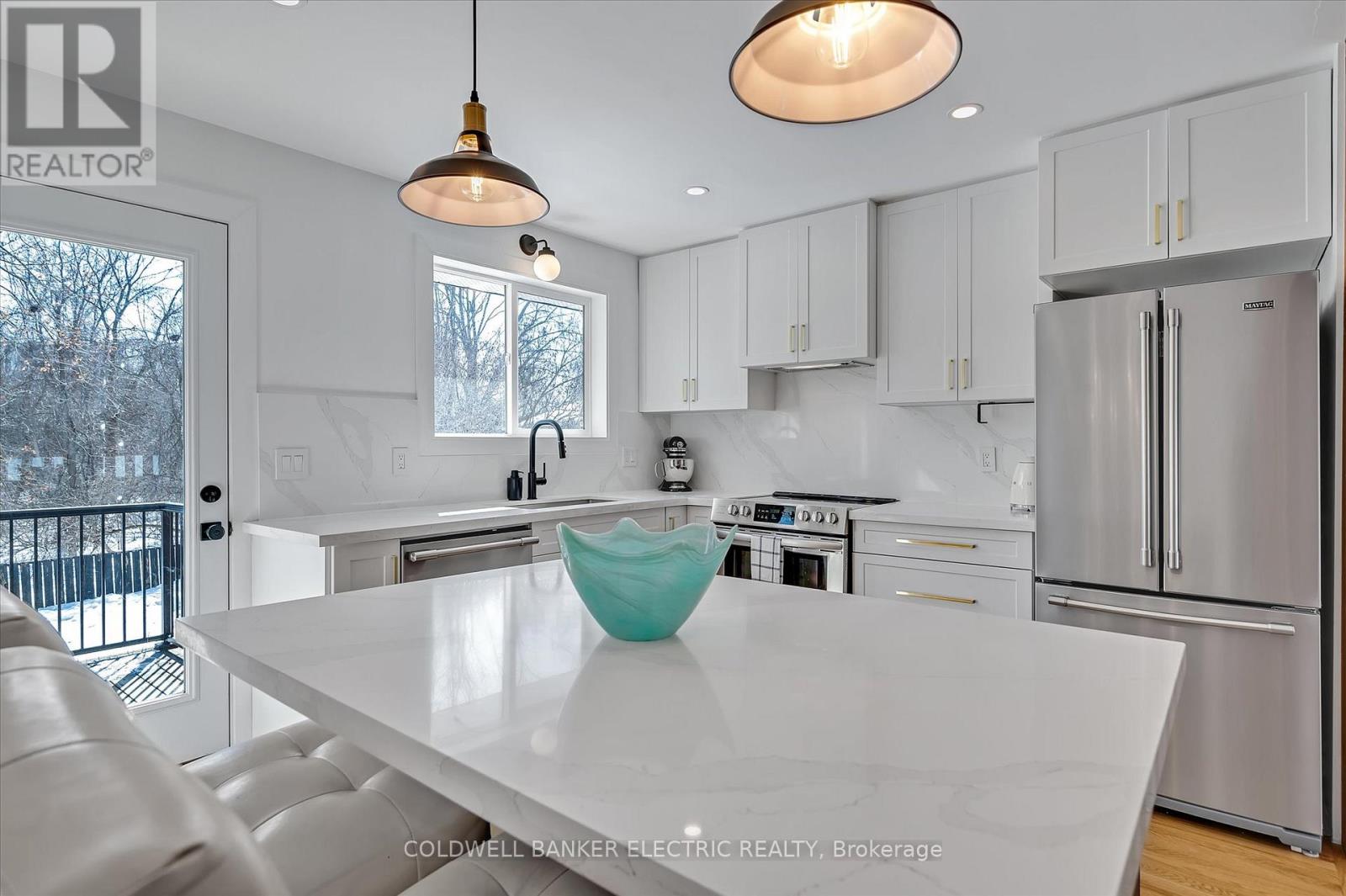 973 Afton Road, Peterborough West (Central), Ontario  K9J 7K3 - Photo 8 - X12188692