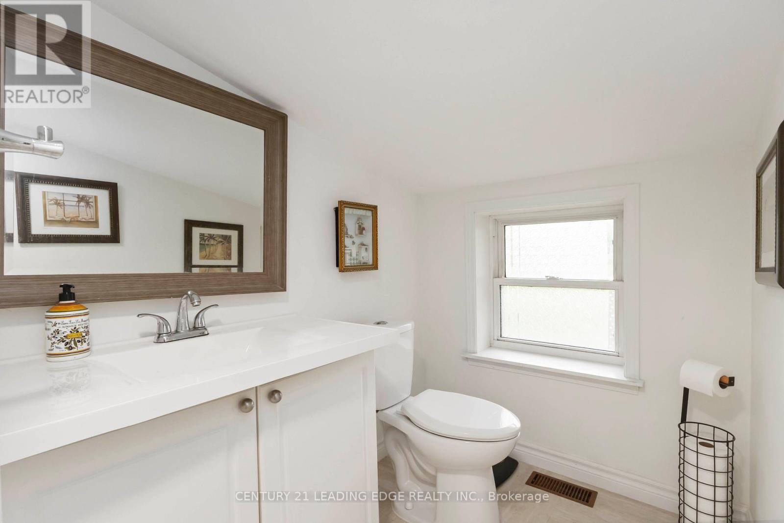 164 Snug Harbour Road, Kawartha Lakes (Lindsay), Ontario  K9V 4R6 - Photo 24 - X12188476