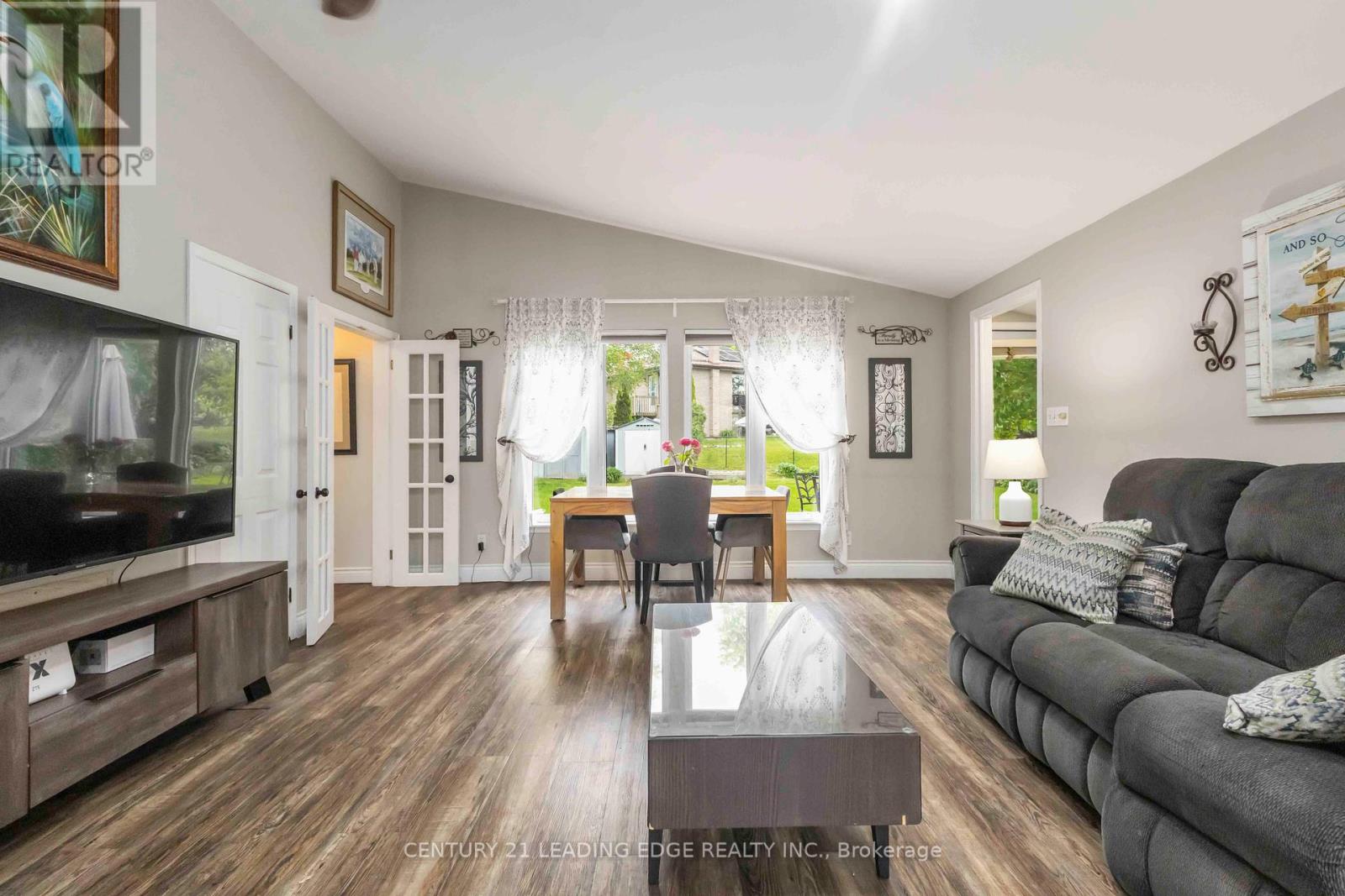 164 Snug Harbour Road, Kawartha Lakes (Lindsay), Ontario  K9V 4R6 - Photo 8 - X12188476
