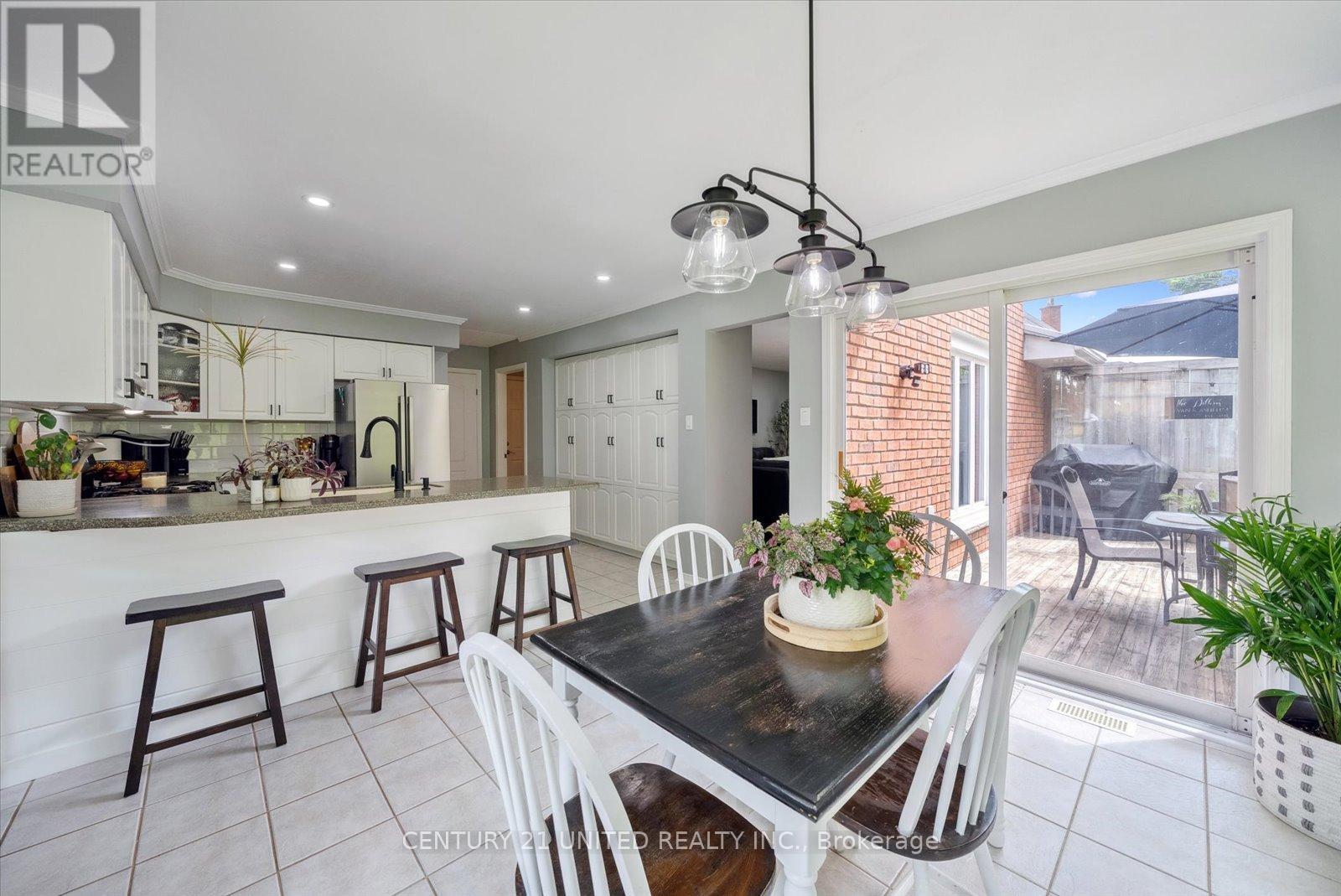 1345 Hetherington Drive, Peterborough North (University Heights), Ontario  K9L 1X5 - Photo 16 - X12189110