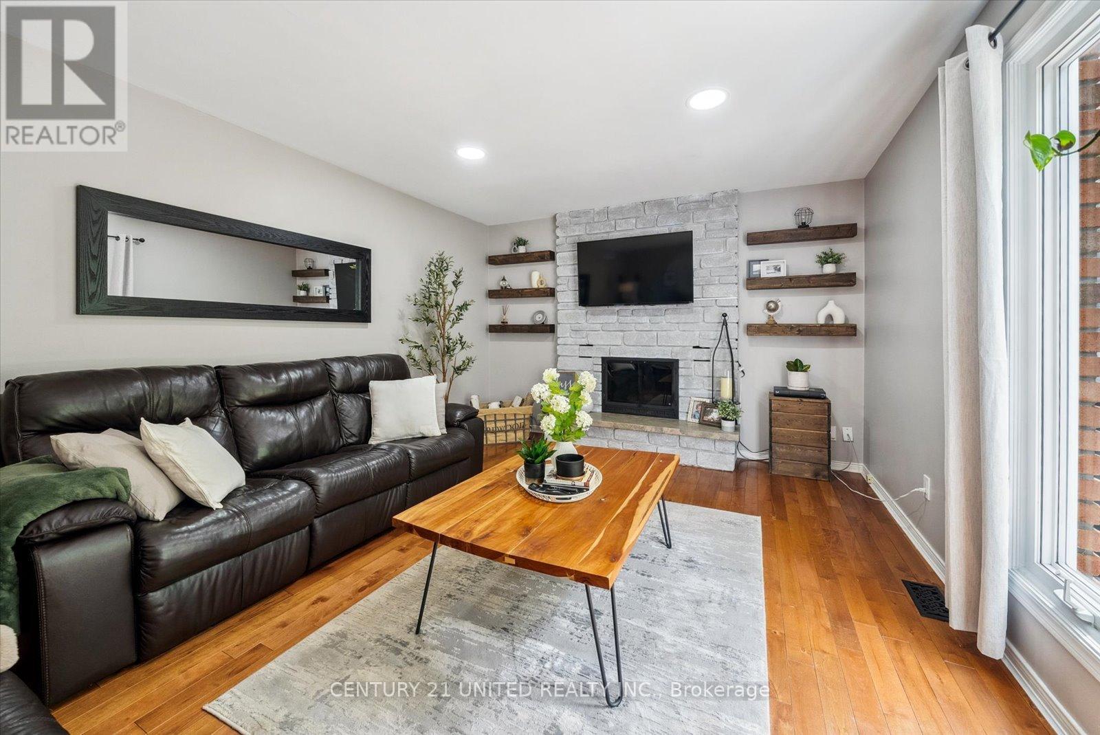 1345 Hetherington Drive, Peterborough North (University Heights), Ontario  K9L 1X5 - Photo 17 - X12189110