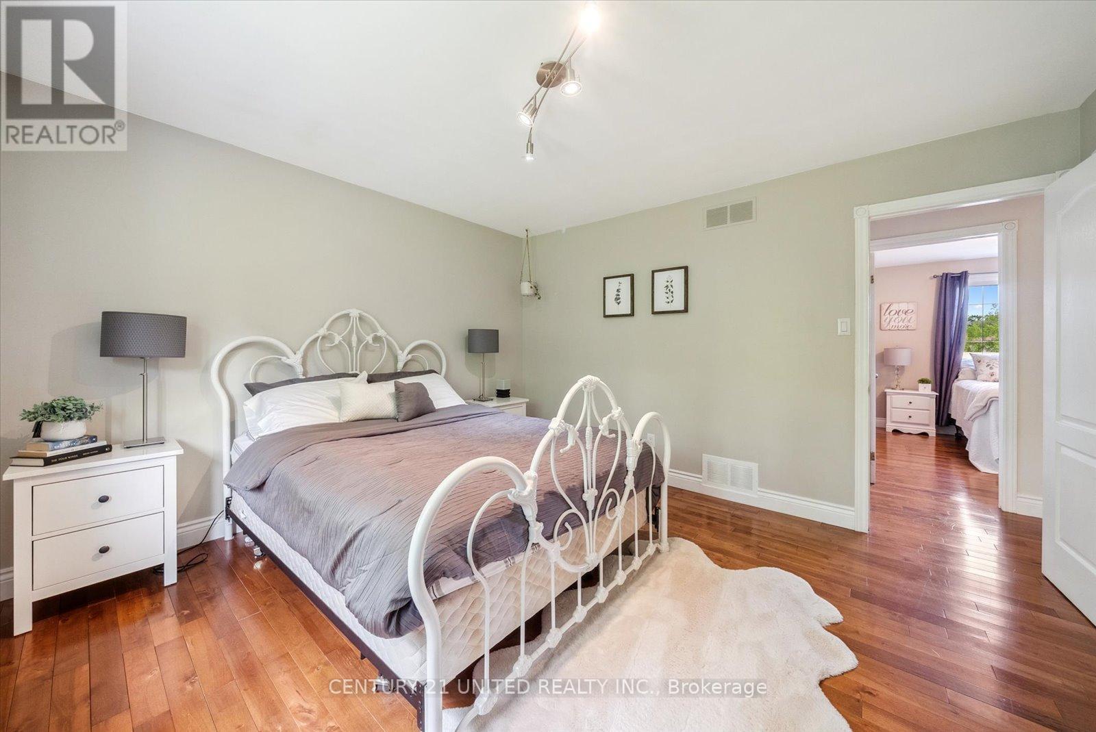 1345 Hetherington Drive, Peterborough North (University Heights), Ontario  K9L 1X5 - Photo 28 - X12189110