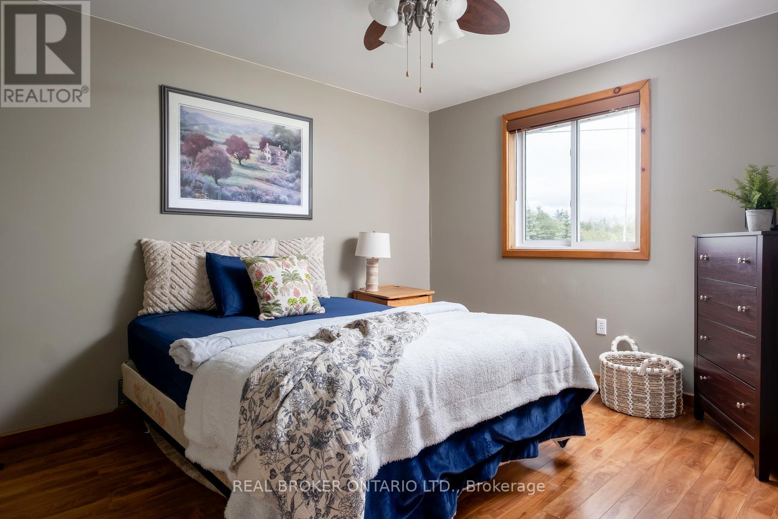 1743 Barton Drive, Selwyn, Ontario  K0L 2H0 - Photo 12 - X12189155