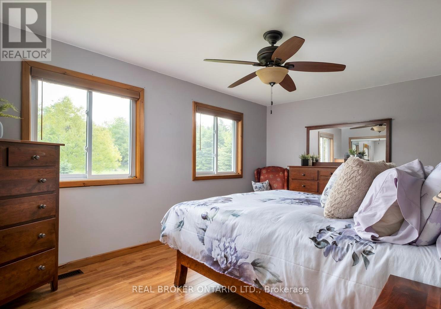 1743 Barton Drive, Selwyn, Ontario  K0L 2H0 - Photo 9 - X12189155