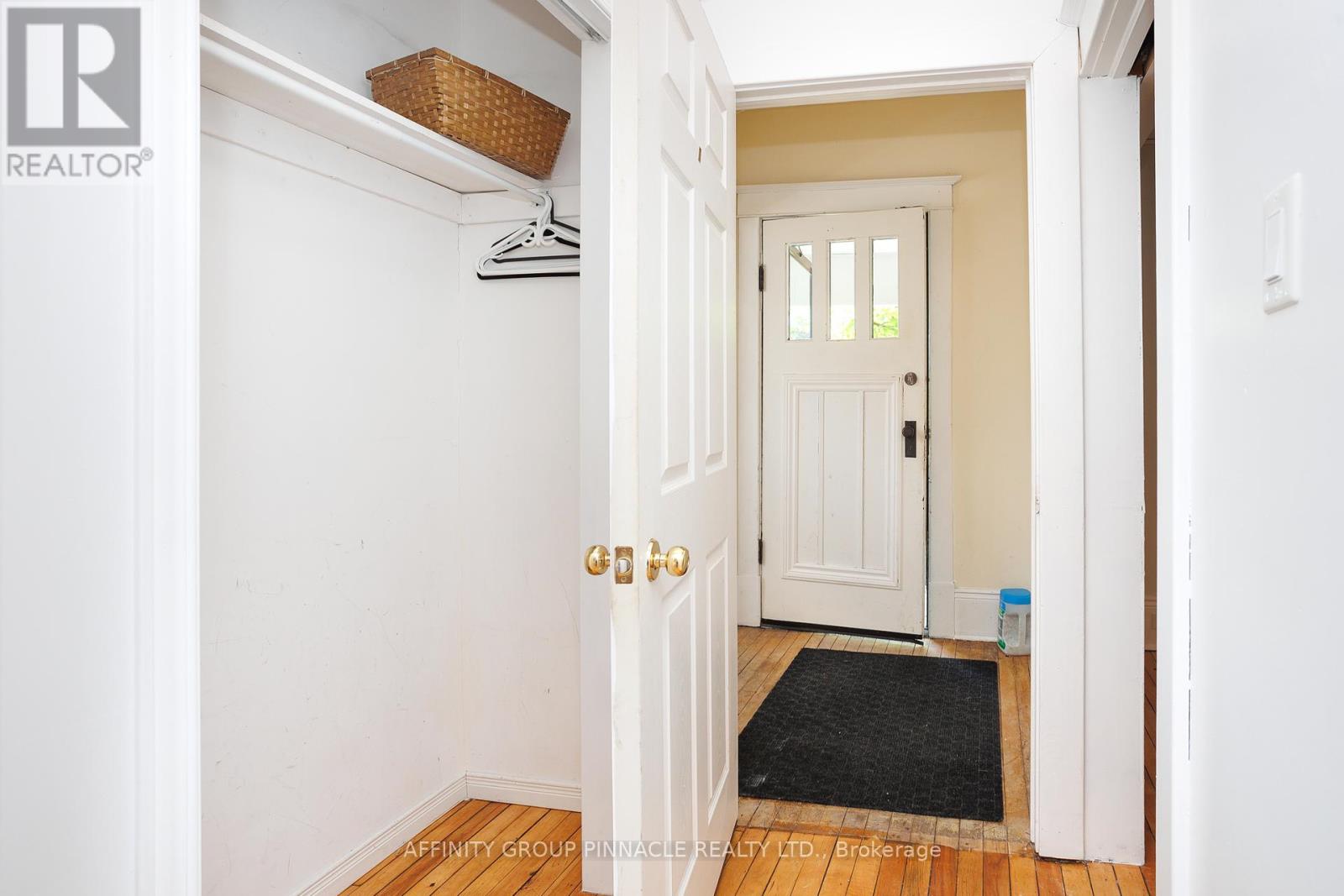 72 Melbourne Street W, Kawartha Lakes (Lindsay), Ontario  K9V 2T3 - Photo 7 - X12189646