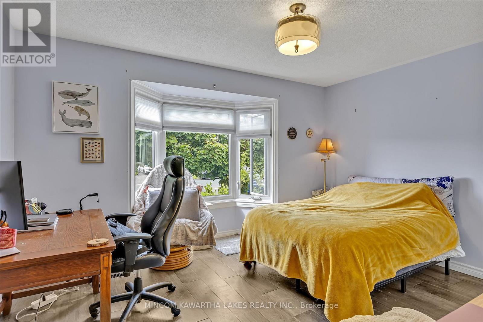 557 Westman Avenue, Peterborough West (South), Ontario  K9K 2E6 - Photo 22 - X12189719