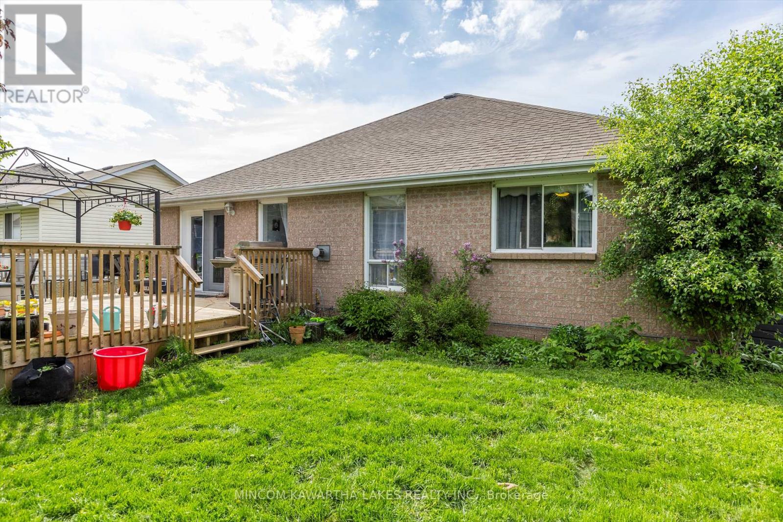 557 Westman Avenue, Peterborough West (South), Ontario  K9K 2E6 - Photo 32 - X12189719