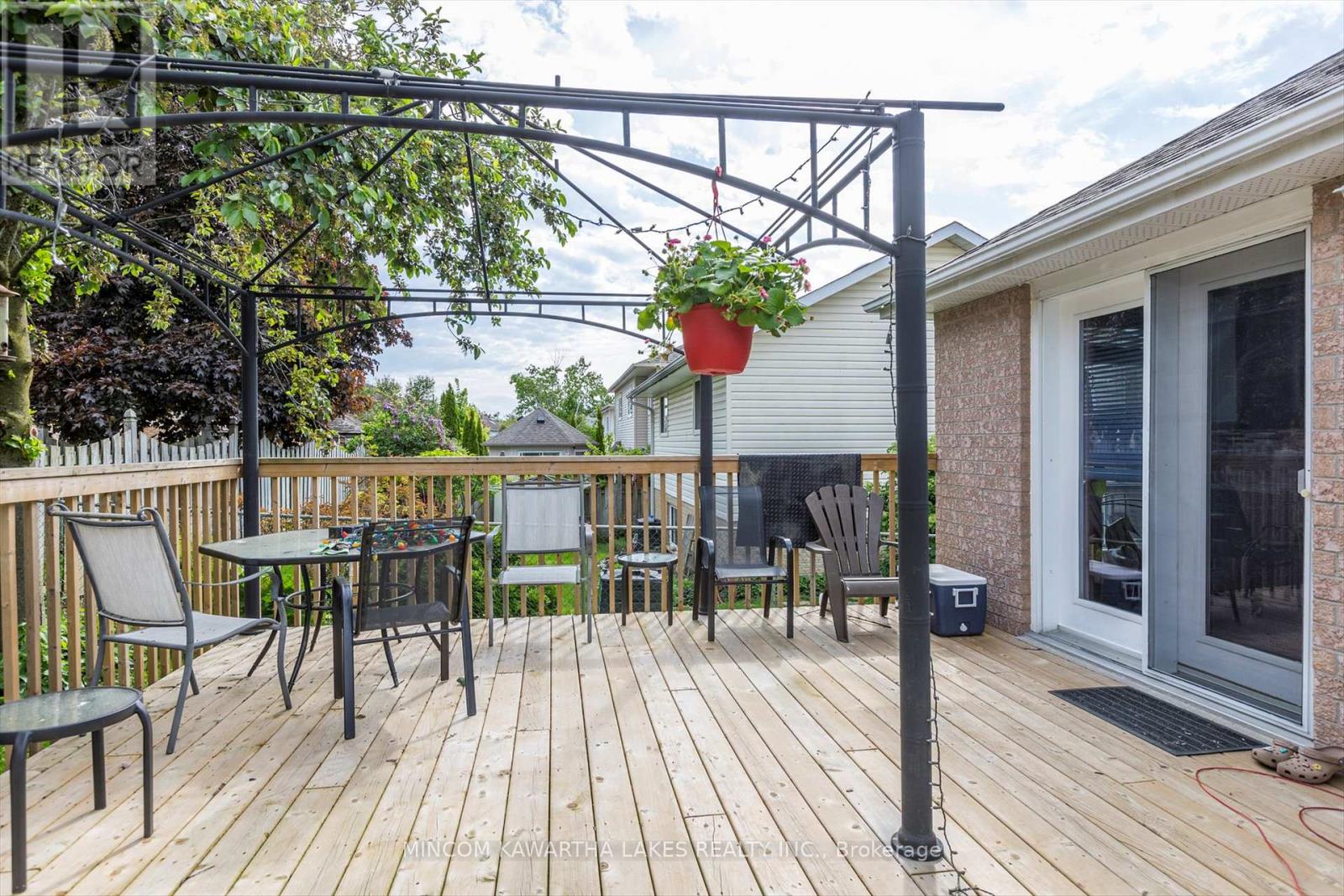 557 Westman Avenue, Peterborough West (South), Ontario  K9K 2E6 - Photo 34 - X12189719
