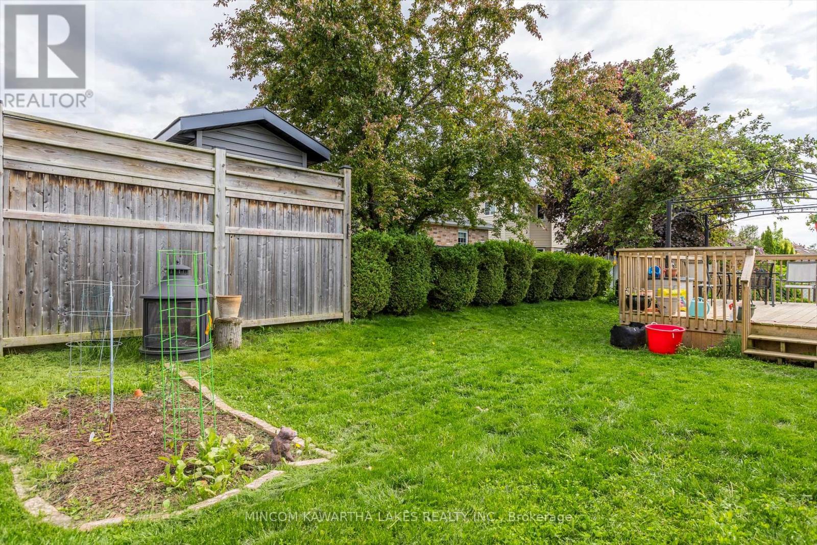 557 Westman Avenue, Peterborough West (South), Ontario  K9K 2E6 - Photo 37 - X12189719