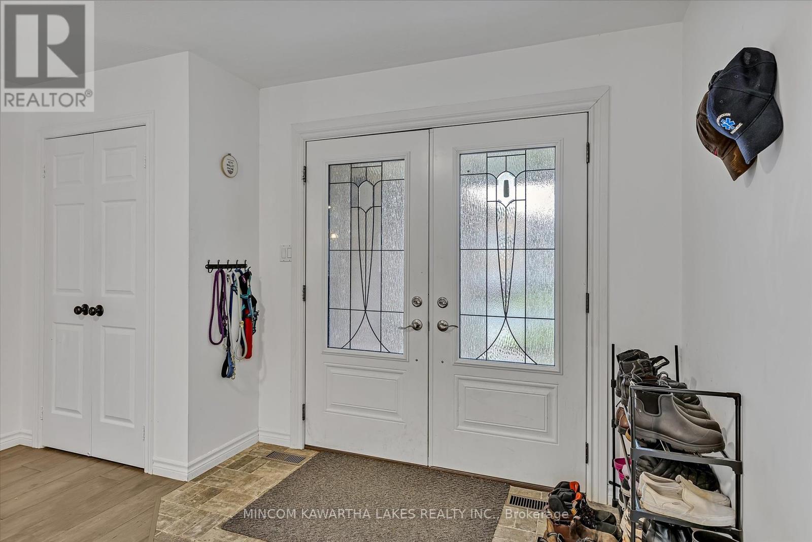 557 Westman Avenue, Peterborough West (South), Ontario  K9K 2E6 - Photo 4 - X12189719