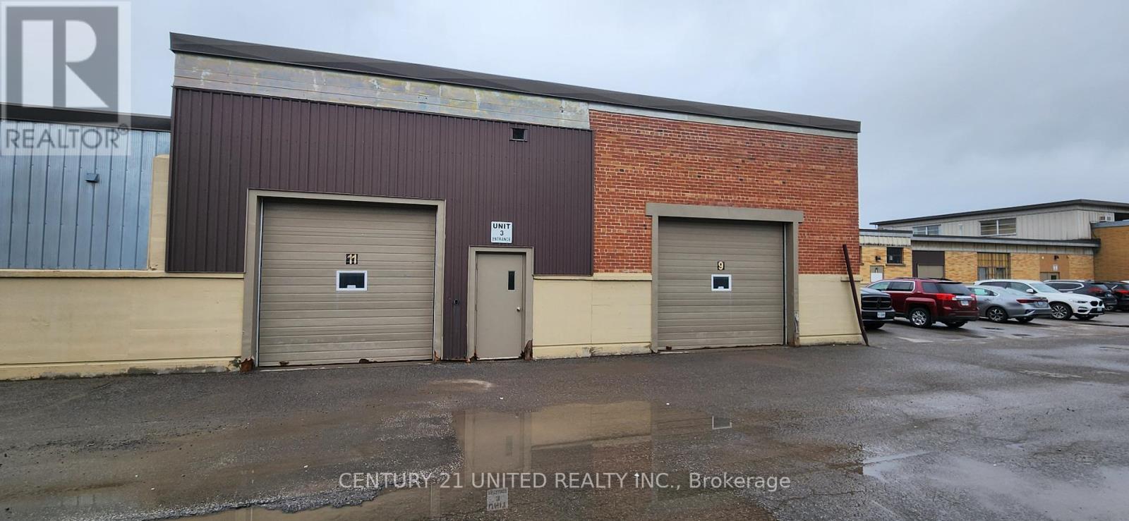 3 - 739 Monaghan Road, Peterborough South (West), Ontario  K9J 5J9 - Photo 1 - X12189741