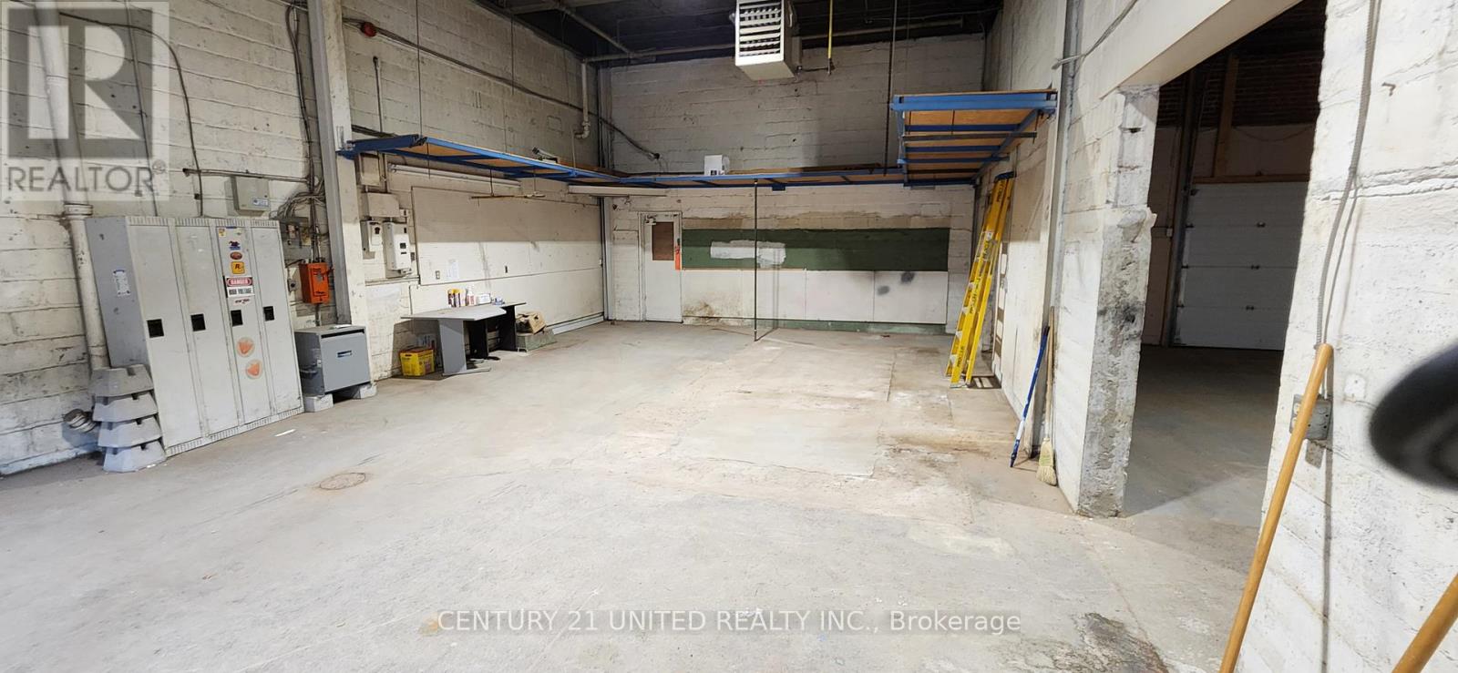 3 - 739 Monaghan Road, Peterborough South (West), Ontario  K9J 5J9 - Photo 2 - X12189741