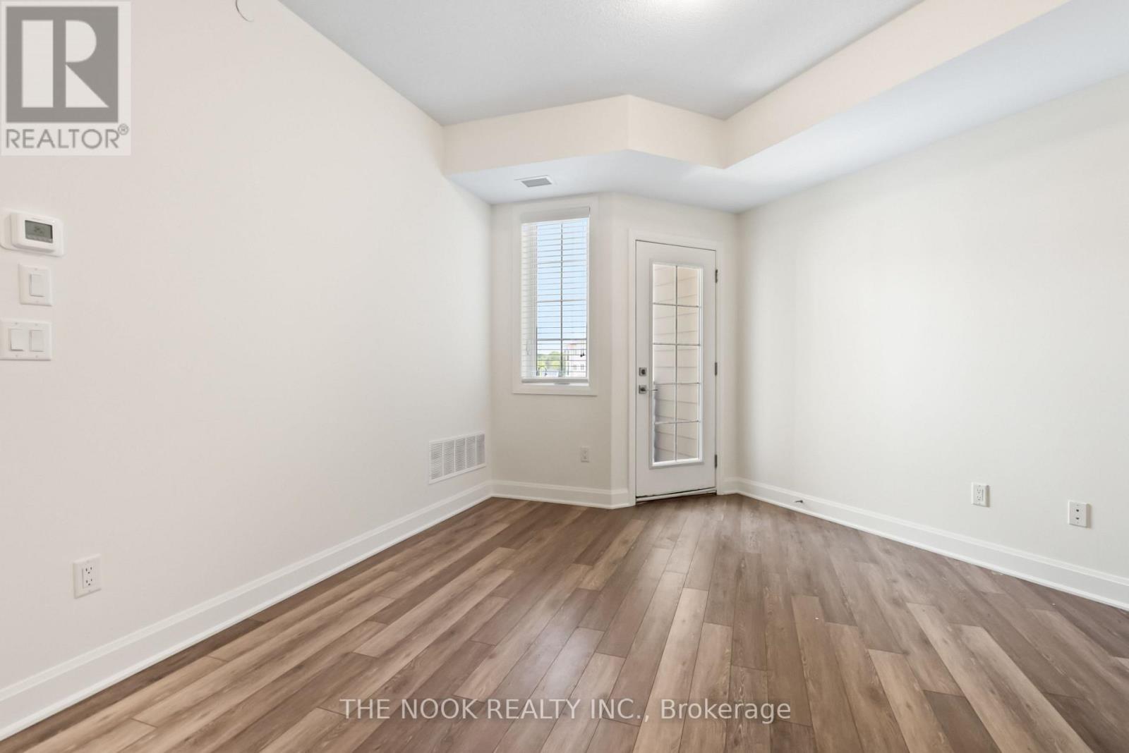 301 - 50 Lakebreeze Drive, Clarington (Newcastle), Ontario  L1B 0V9 - Photo 12 - E12189830