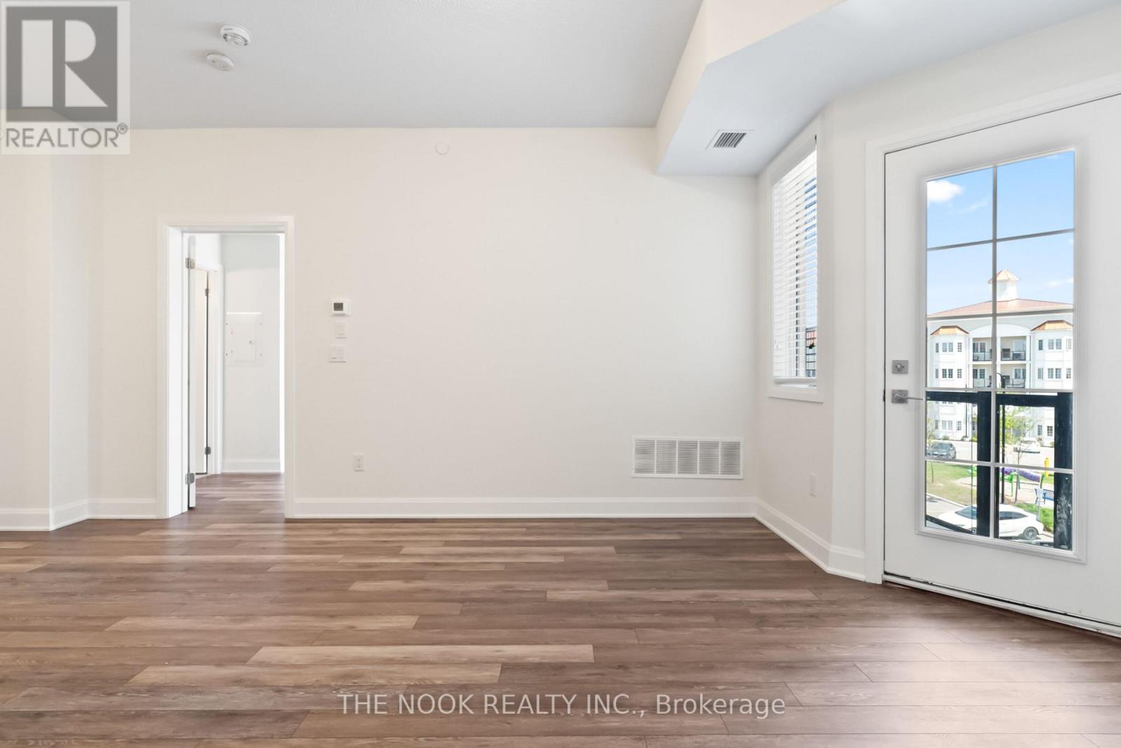 301 - 50 Lakebreeze Drive, Clarington (Newcastle), Ontario  L1B 0V9 - Photo 13 - E12189830