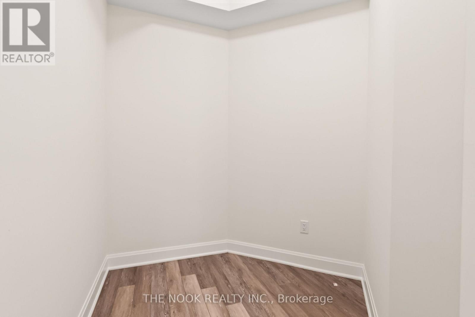301 - 50 Lakebreeze Drive, Clarington (Newcastle), Ontario  L1B 0V9 - Photo 23 - E12189830