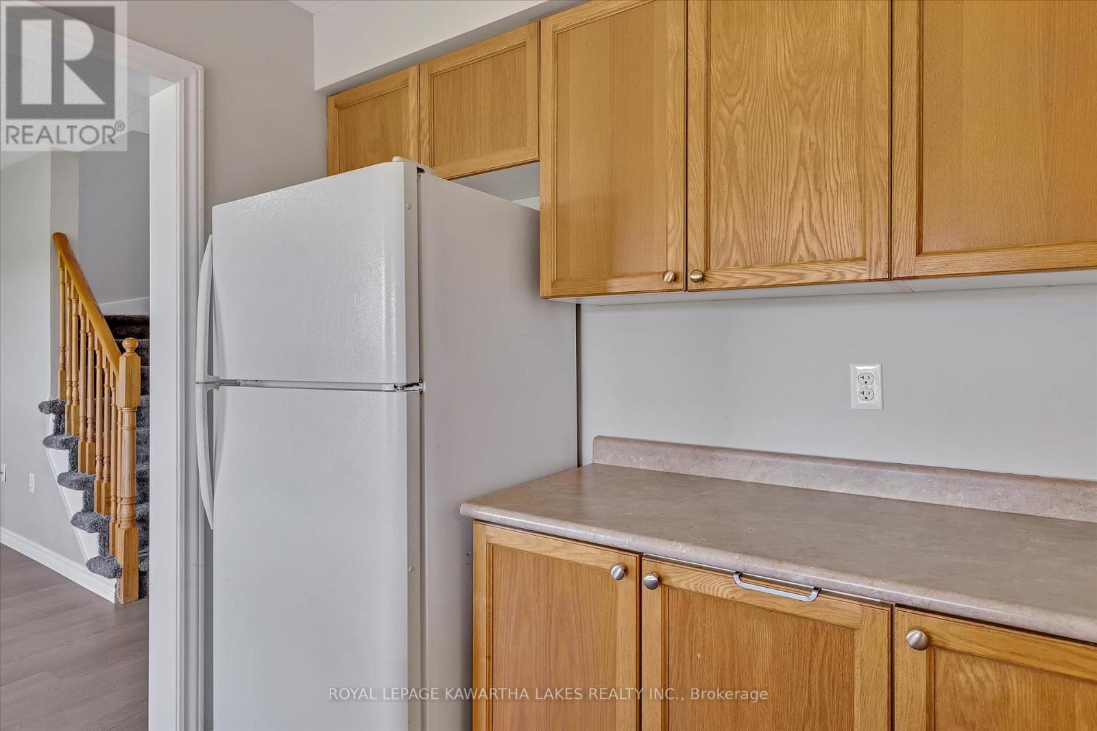 55 Truax Street, Kawartha Lakes (Lindsay), Ontario  K9V 0E3 - Photo 14 - X12189900