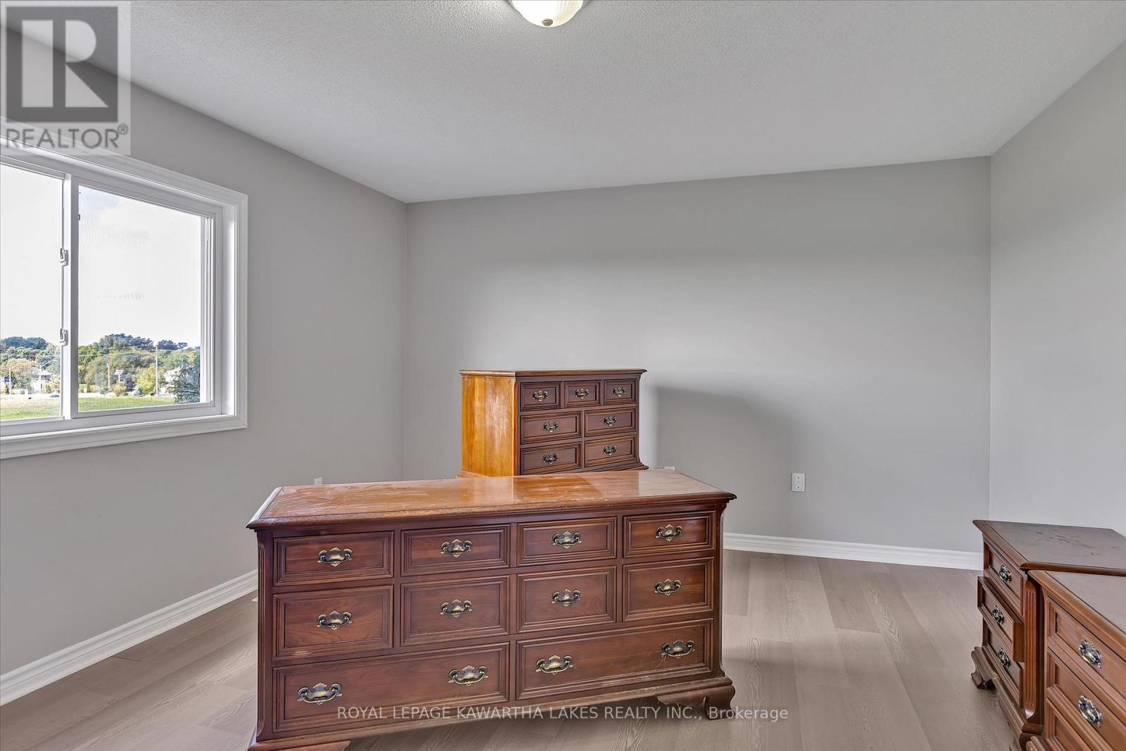 55 Truax Street, Kawartha Lakes (Lindsay), Ontario  K9V 0E3 - Photo 23 - X12189900