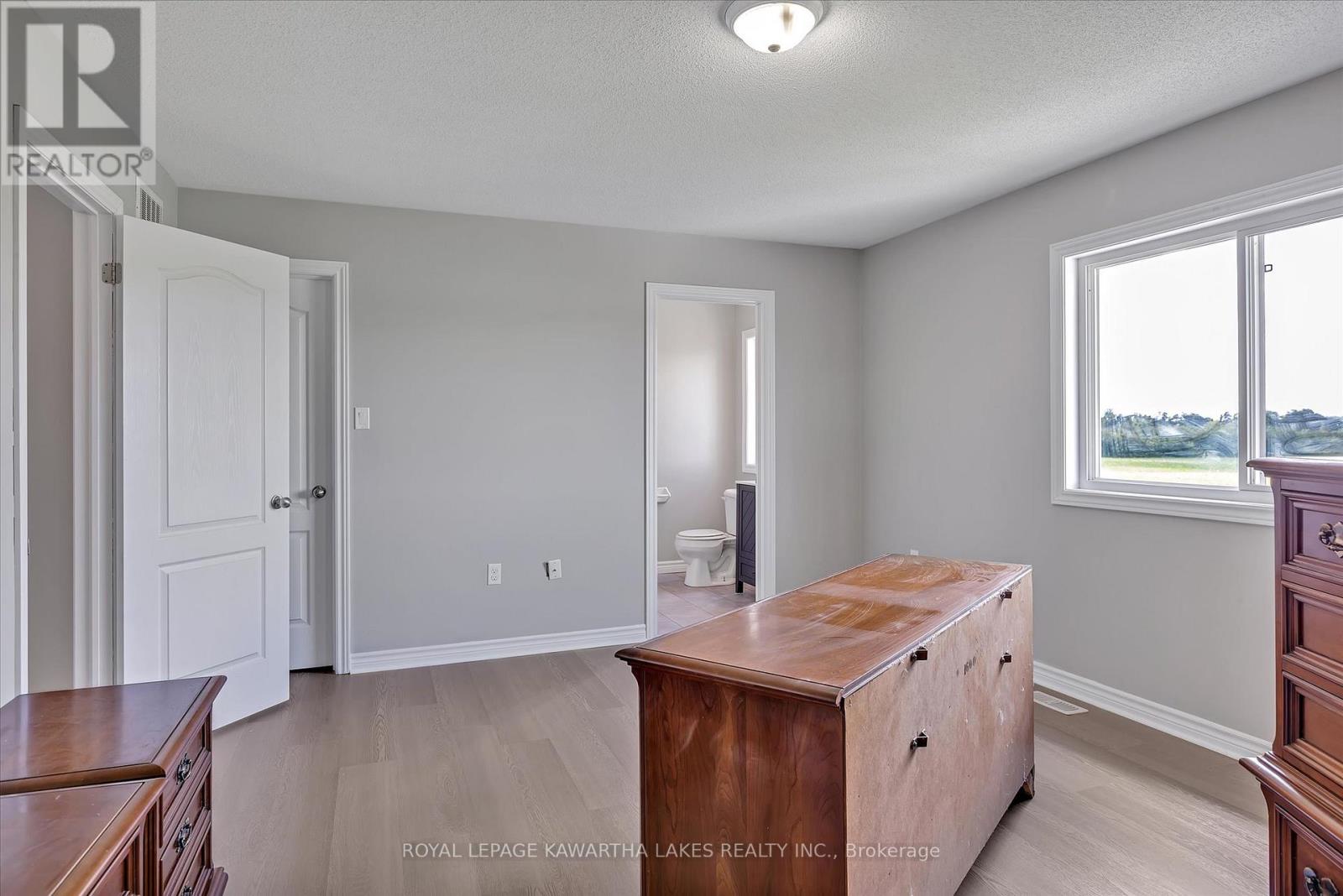 55 Truax Street, Kawartha Lakes (Lindsay), Ontario  K9V 0E3 - Photo 24 - X12189900
