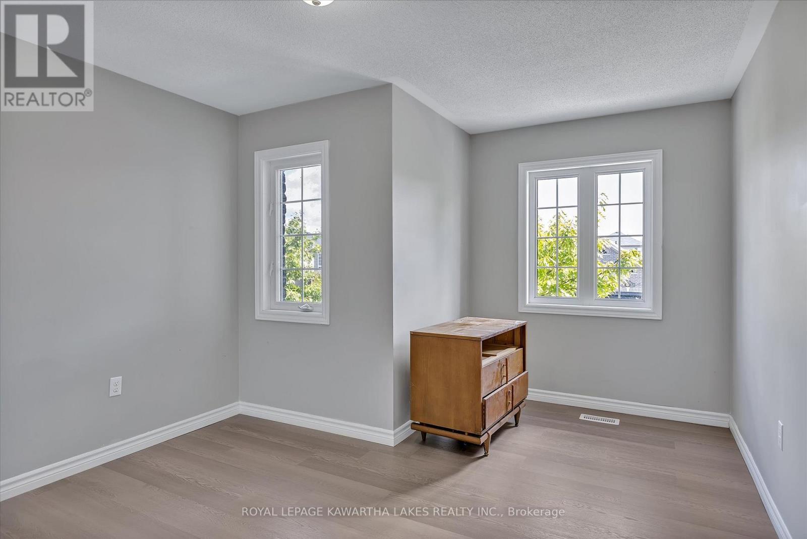 55 Truax Street, Kawartha Lakes (Lindsay), Ontario  K9V 0E3 - Photo 26 - X12189900