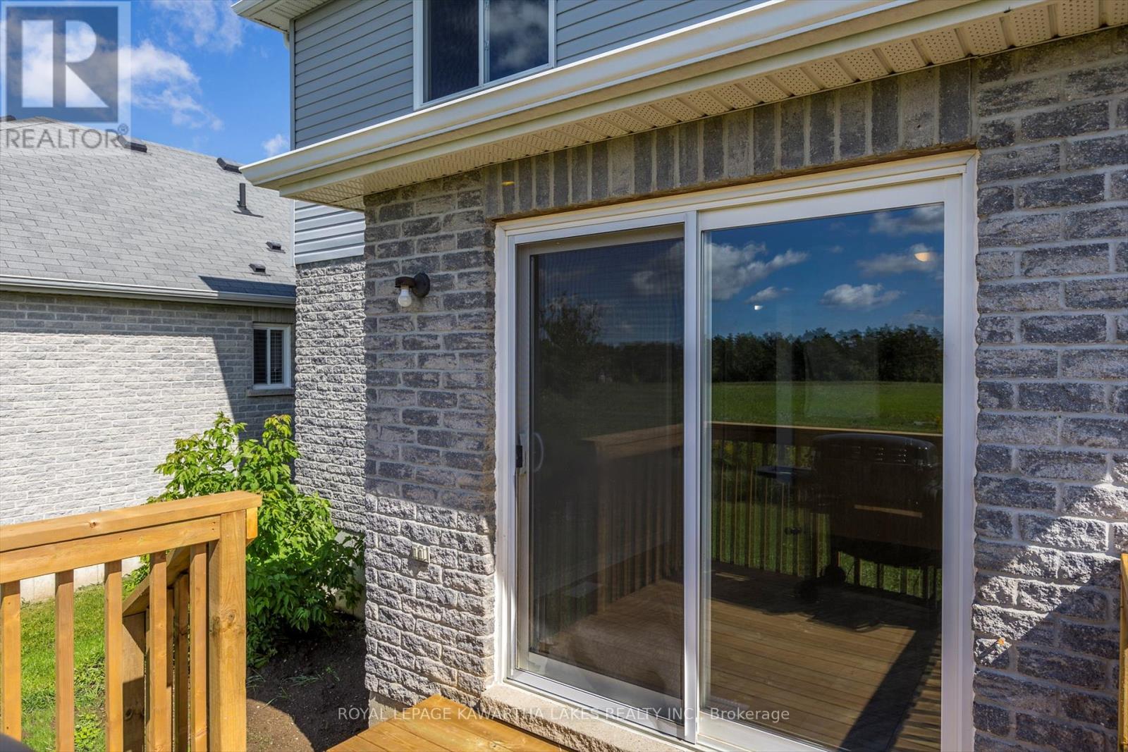 55 Truax Street, Kawartha Lakes (Lindsay), Ontario  K9V 0E3 - Photo 37 - X12189900