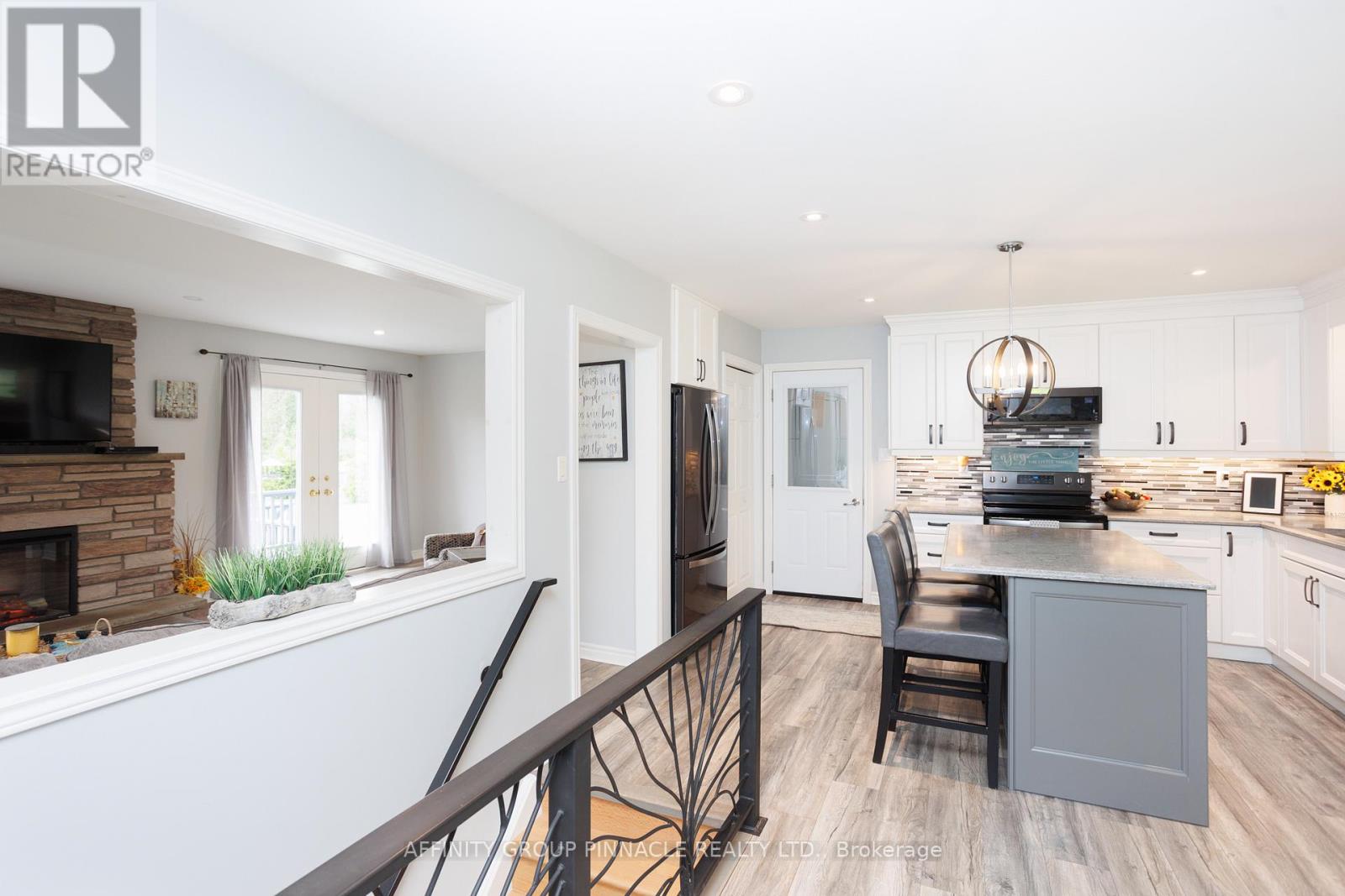 1469 Elm Tree Road, Kawartha Lakes (Ops), Ontario  K9V 4R2 - Photo 12 - X12190161