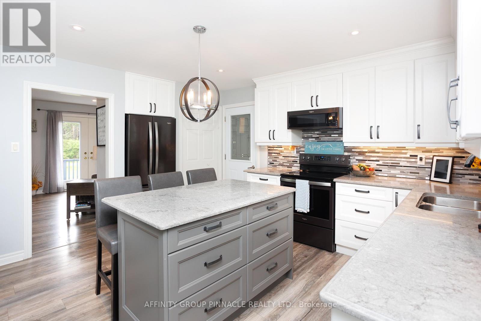 1469 Elm Tree Road, Kawartha Lakes (Ops), Ontario  K9V 4R2 - Photo 8 - X12190161