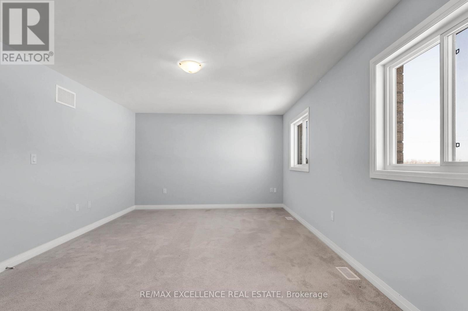 6 Burrows Court, Kawartha Lakes (Ops), Ontario  K9V 0P6 - Photo 20 - X12190875