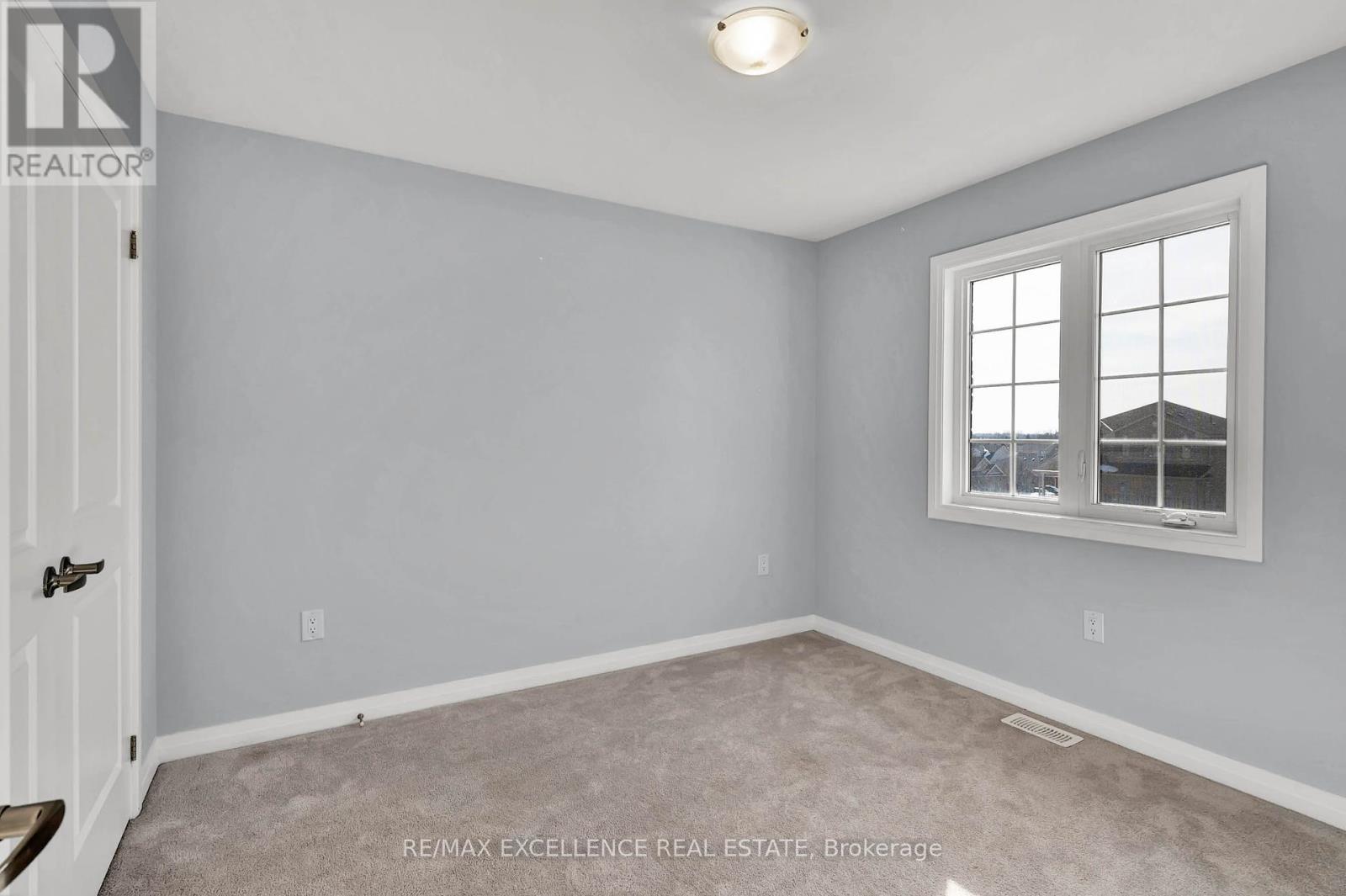 6 Burrows Court, Kawartha Lakes (Ops), Ontario  K9V 0P6 - Photo 28 - X12190875