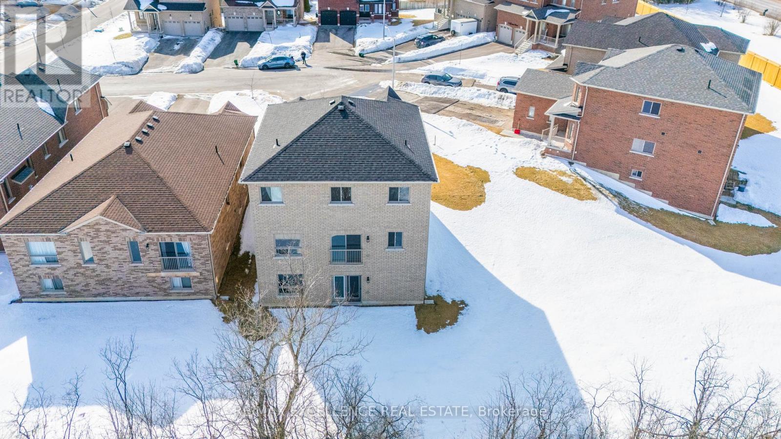6 Burrows Court, Kawartha Lakes (Ops), Ontario  K9V 0P6 - Photo 32 - X12190875