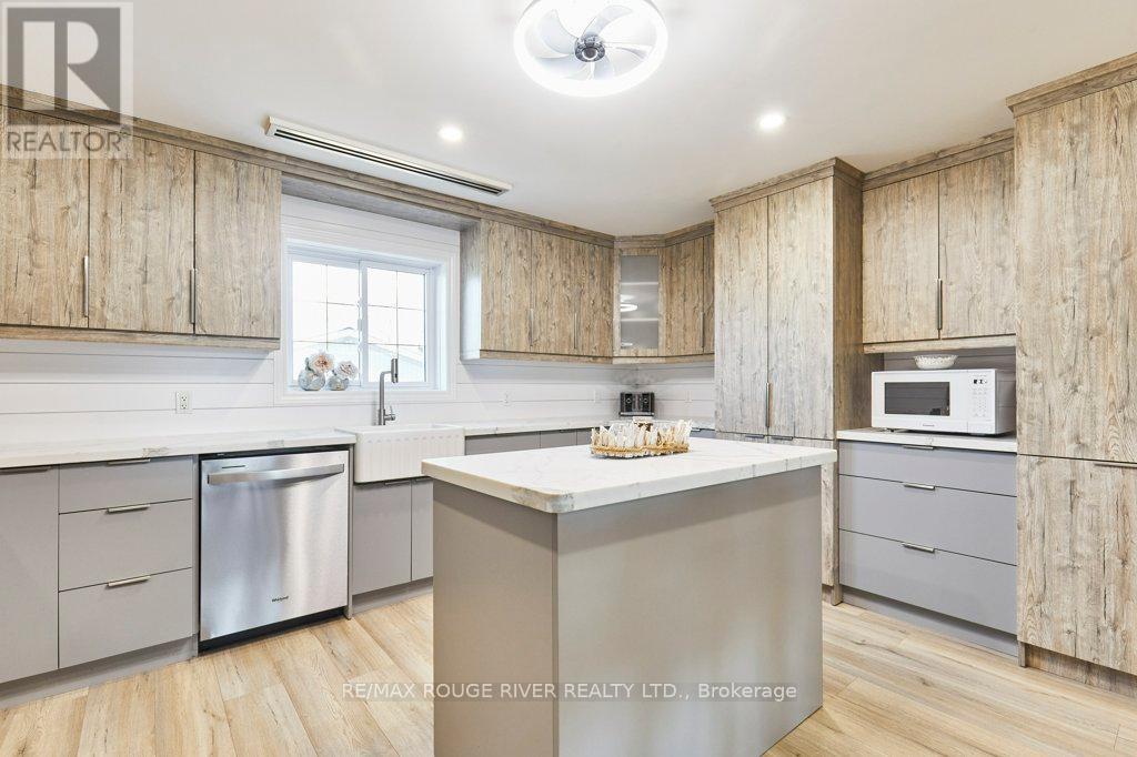 81 Laird Drive, Kawartha Lakes (Fenelon), Ontario  K9V 4R6 - Photo 12 - X12191079