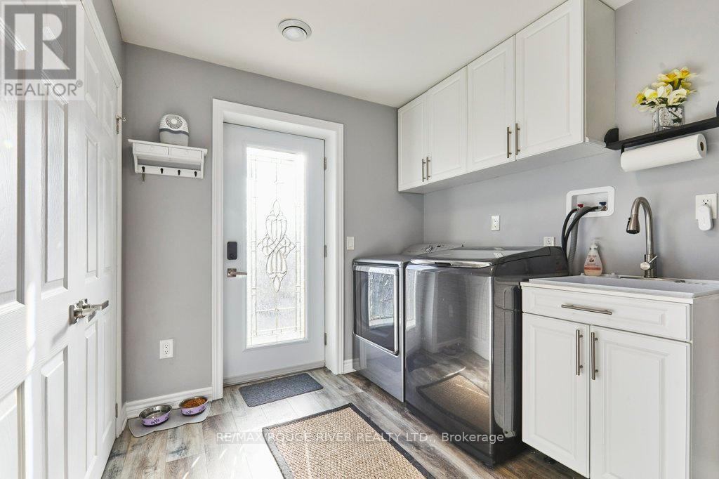 81 Laird Drive, Kawartha Lakes (Fenelon), Ontario  K9V 4R6 - Photo 22 - X12191079