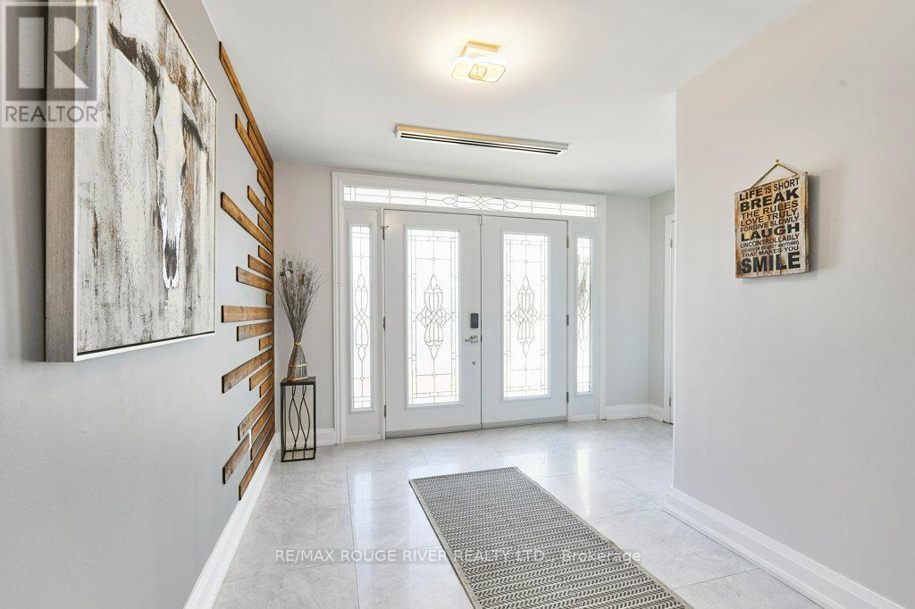 81 Laird Drive, Kawartha Lakes (Fenelon), Ontario  K9V 4R6 - Photo 4 - X12191079