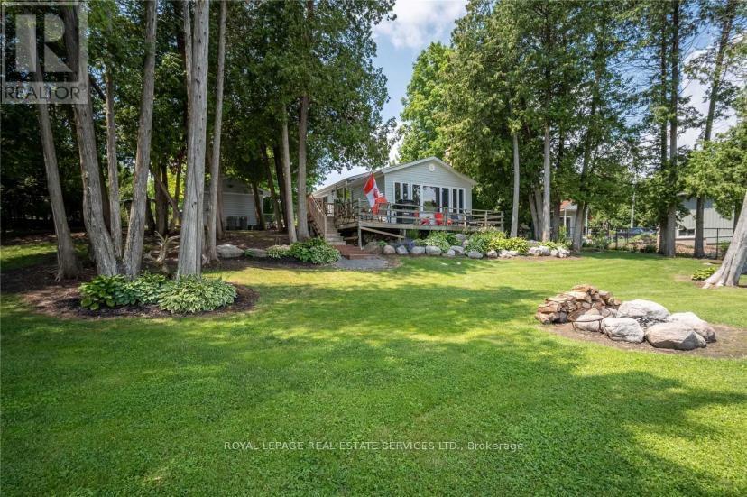2365 Selwyn Bay Lane, Selwyn, Ontario  K0L 2H0 - Photo 11 - X12191153
