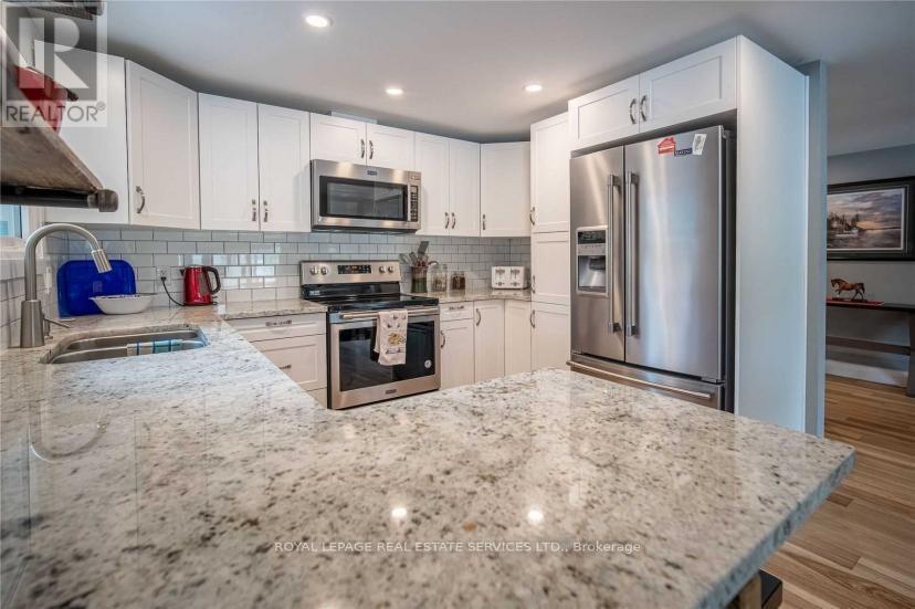2365 Selwyn Bay Lane, Selwyn, Ontario  K0L 2H0 - Photo 19 - X12191153
