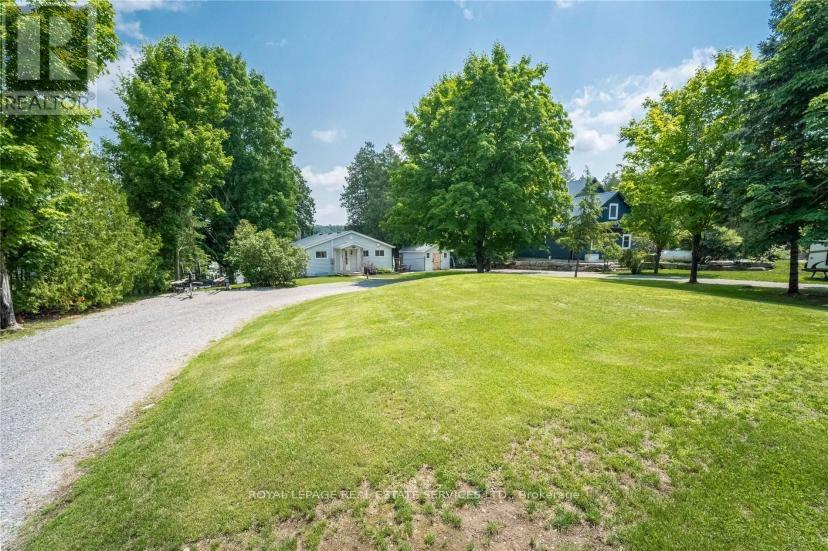 2365 Selwyn Bay Lane, Selwyn, Ontario  K0L 2H0 - Photo 3 - X12191153