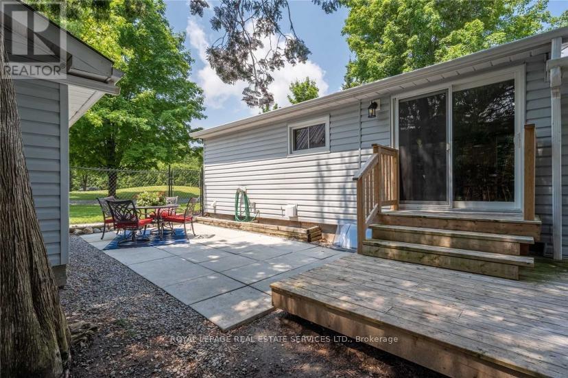 2365 Selwyn Bay Lane, Selwyn, Ontario  K0L 2H0 - Photo 8 - X12191153