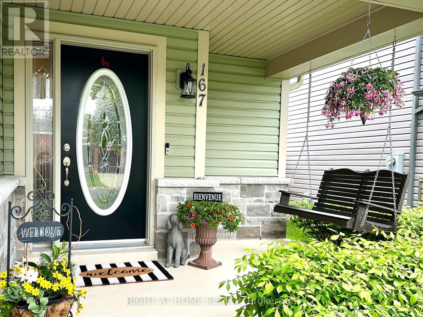 167 Brookhouse Drive, Clarington (Newcastle), Ontario  L1B 1N9 - Photo 4 - E12191173