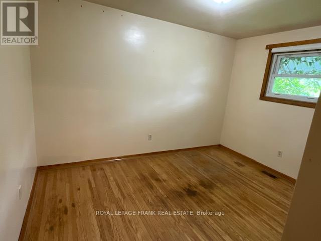 935 Ford Street, Peterborough Central (South), Ontario  K9J 5V2 - Photo 15 - X12191263