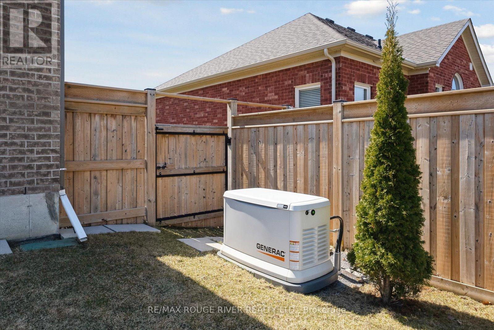 38 Charles Tilley Crescent, Clarington, Ontario  L0A 1J0 - Photo 31 - E12191335